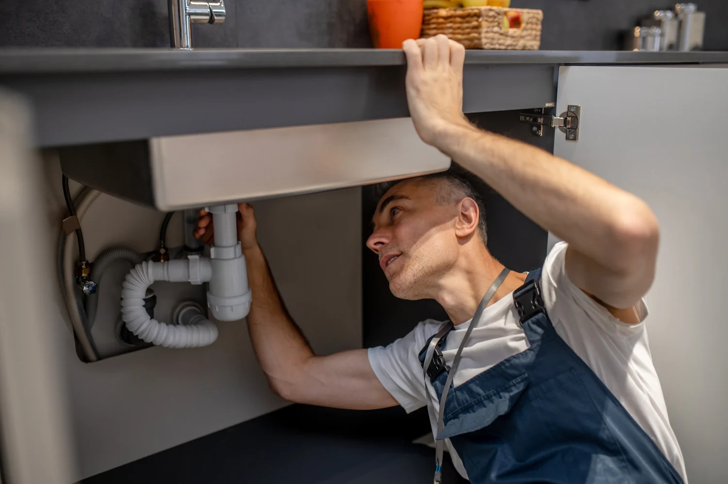 Residential property and plumbing fixtures